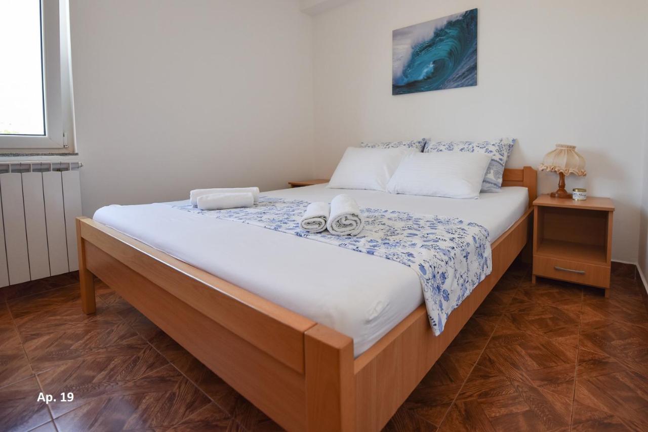 Apartments Bella Sky Новалья Экстерьер фото